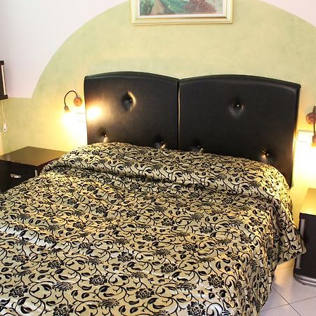 Hotel I Laghetti Polesella Extérieur photo