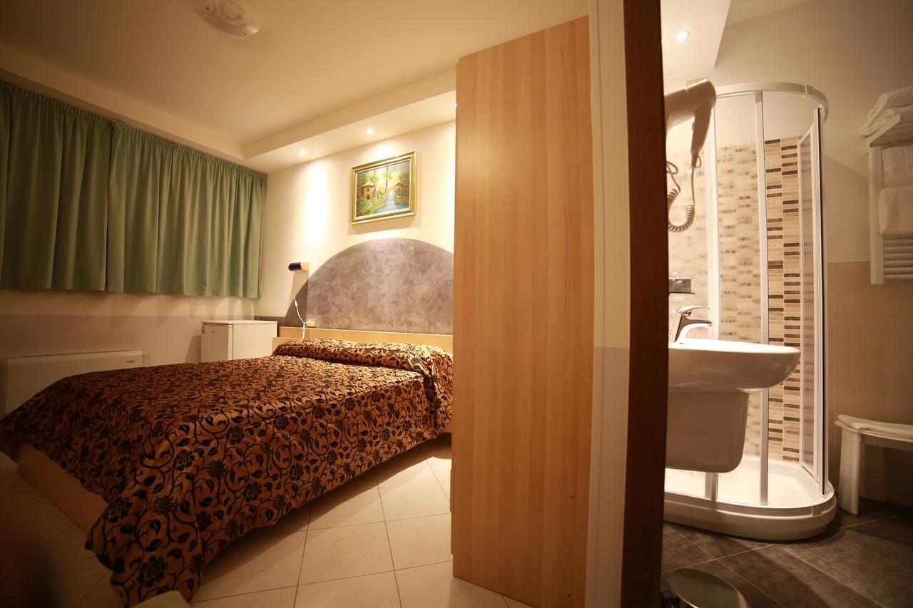 Hotel I Laghetti Polesella Extérieur photo