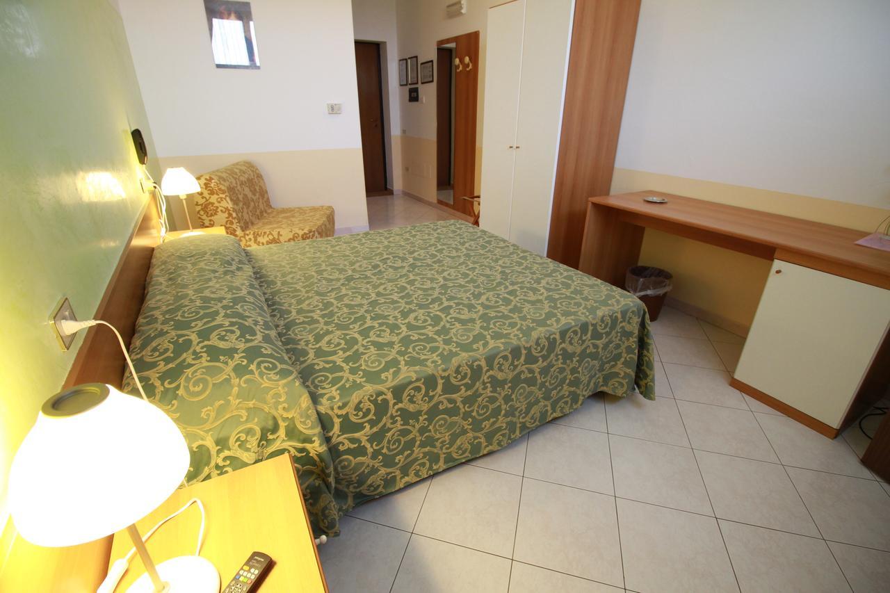 Hotel I Laghetti Polesella Extérieur photo