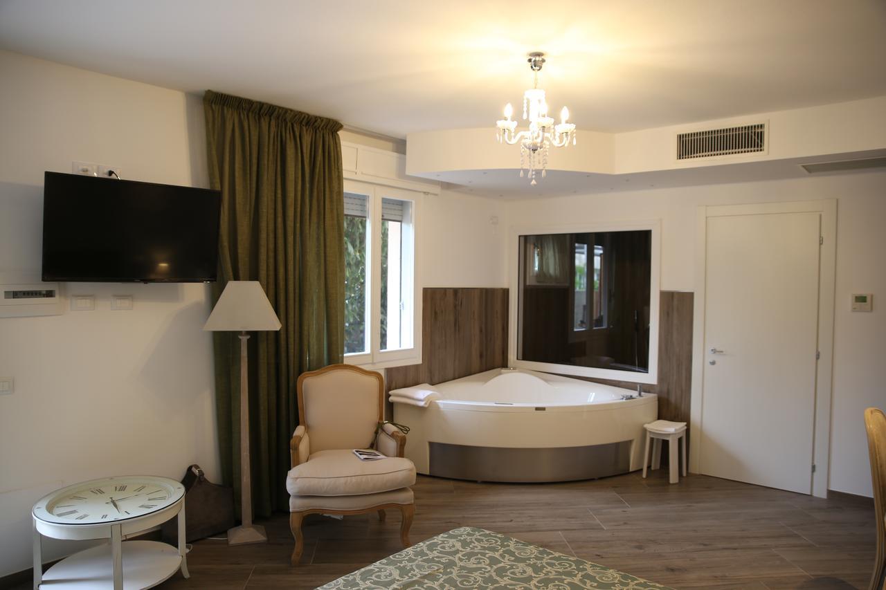 Hotel I Laghetti Polesella Extérieur photo
